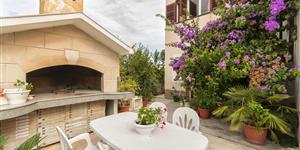 Apartman - Rogoznica