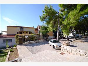 Апартаменты Marija Ivan Dolac - ostrov Hvar, квадратура 50,00 m2, Воздуха удалённость от моря 50 m, Воздух расстояние до центра города 10 m