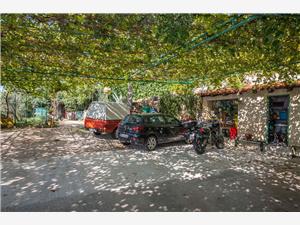 Ferienwohnung Riviera von Split und Trogir,BuchenMarijanaAb 120 €