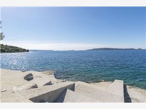Ferienwohnung Riviera von Split und Trogir,BuchenDragicaAb 114 €