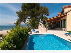 Villa Sea Mill Mirca - île de Brac, Superficie 210,00 m2, Hébergement avec piscine, Distance (vol d'oiseau) jusque la mer 5 m