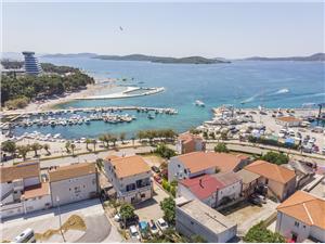Lägenhet och Rum Artina Dalmatien, Storlek 18,00 m2, Luftavstånd till havet 70 m, Luftavståndet till centrum 50 m
