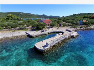 Haus Old Fisherman Dalmatien, Haus in Alleinlage, Größe 56,00 m2, Luftlinie bis zum Meer 15 m