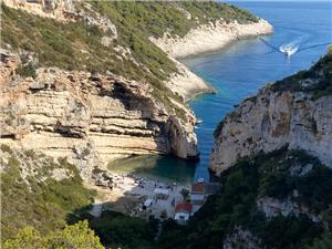 Apartmaj Zrinka Marinje Zemlje - otok Vis, Kvadratura 20,00 m2, Oddaljenost od morja 200 m