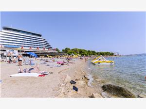 Namestitev z bazenom Riviera Šibenik,RezervirajLuxeOd 508 €