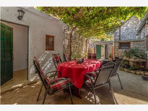 Hus Seka Bribir, Stenhus, Storlek 80,00 m2