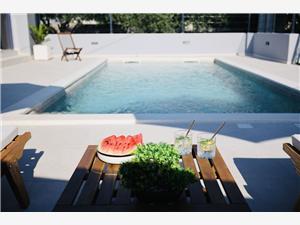 Accommodatie met zwembad Split en Trogir Riviera,ReserverenTiAVanaf 671 €