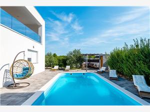 Villa NIKA Šibenik Riviéra, Méret 150,00 m2, Szállás medencével