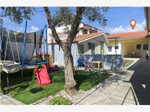 Maison Violica Vodice, Superficie 45,00 m2, Distance (vol d'oiseau) jusqu'au centre ville 950 m