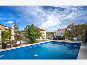 Villa Oleander Vrboska - ön Hvar, Storlek 100,00 m2, Privat boende med pool, Luftavståndet till centrum 500 m