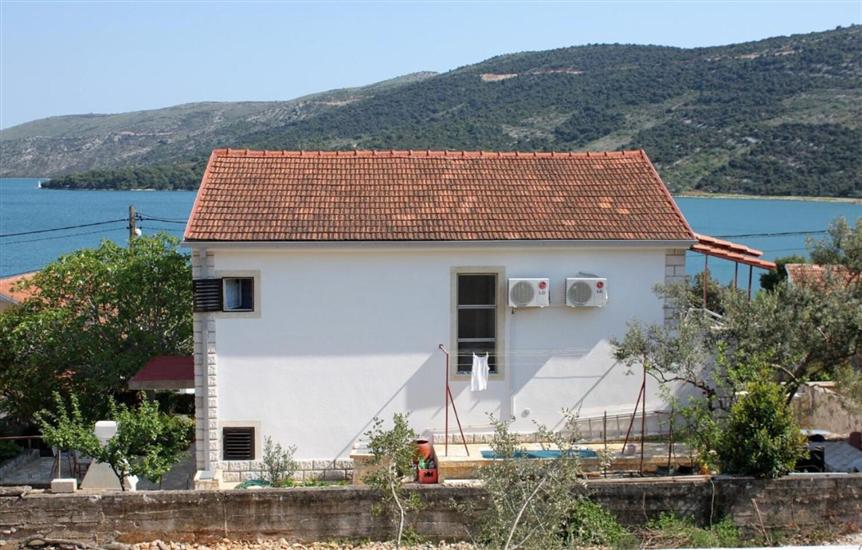 Apartmaji Pero