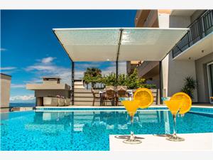 Apartment Stan Makarska, Size 95.00 m2, Accommodation with pool, Airline distance to town centre 800 m