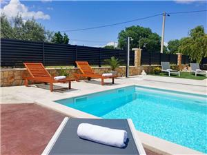 Villa Silente Dalmazia, Casa isolata, Dimensioni 120,00 m2, Alloggi con piscina