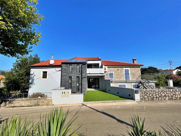 Apartments Bonum with Private Pool