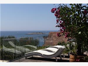 Maison Villa Carmen Razanj, Superficie 200,00 m2, Hébergement avec piscine, Distance (vol d'oiseau) jusque la mer 90 m