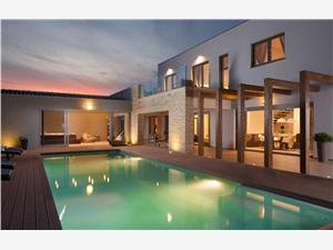Vila Royal Green Modrá Istrie, Prostor 230,00 m2, Soukromé ubytování s bazénem